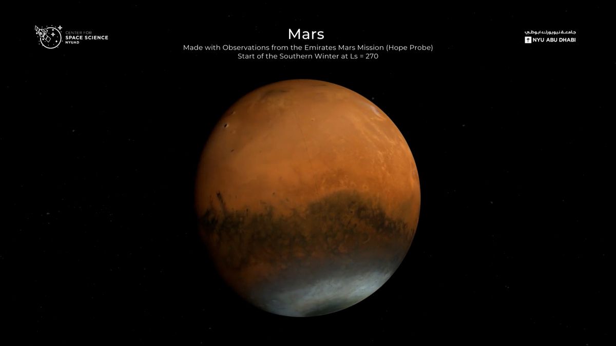 Emiráty se pochlubily globální mapou Marsu i pohledem na jeho měsíc